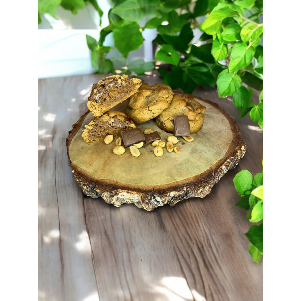 Le cookie classique américain au beurre de cacahuètes et pépites de chocolat noir by Madysson Cookies and Sweets.