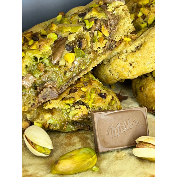 La douceur de la pistache dans ce cookie Vanille.